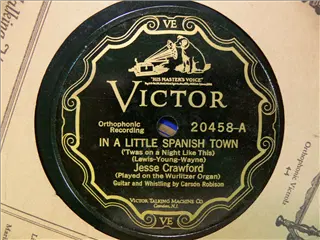 small_victor 20458 a.webp